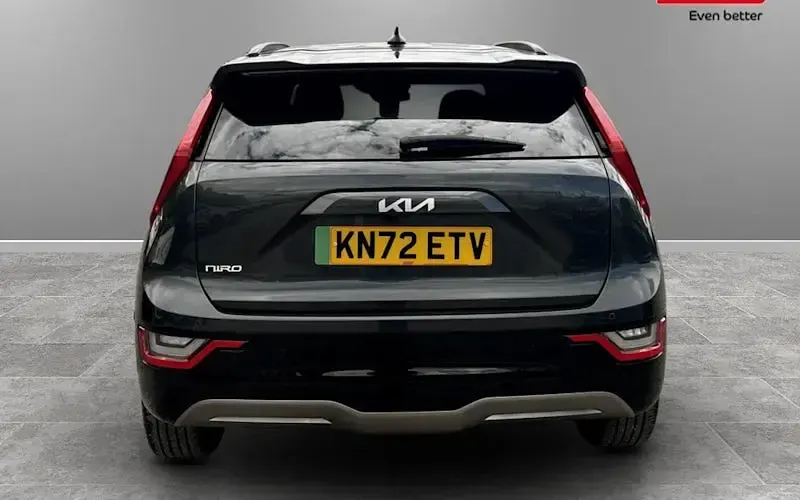 Usado Kia Niro 150 kW (204 HP) 2024 SUV