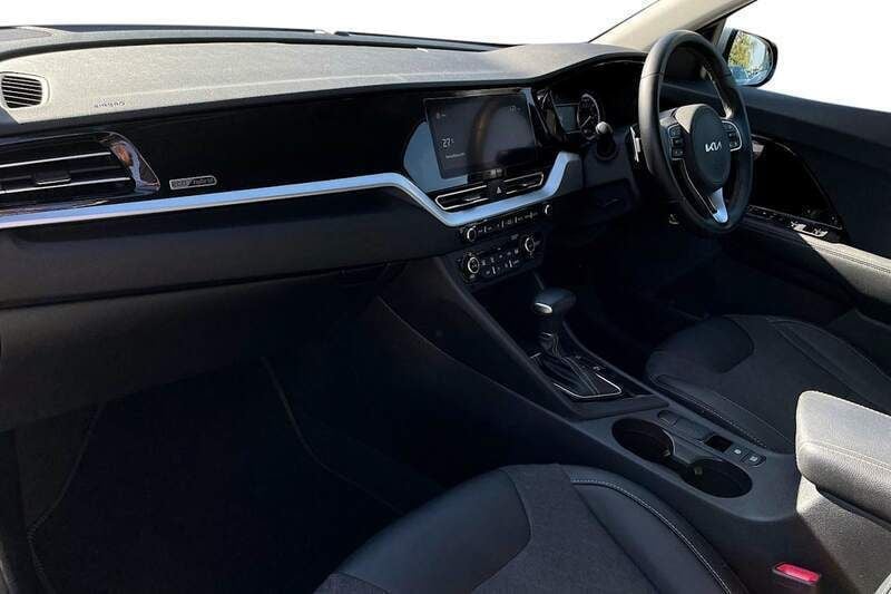 Used Kia Niro 141 HP (103 kW) 2021 Grey SUV