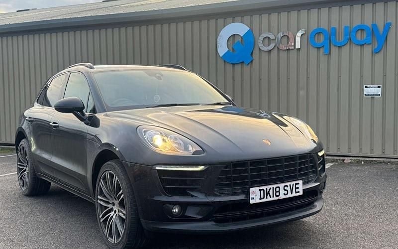 Black Used 2017 Porsche Macan S SUV | £24,995 (Good price) - Image 1/2