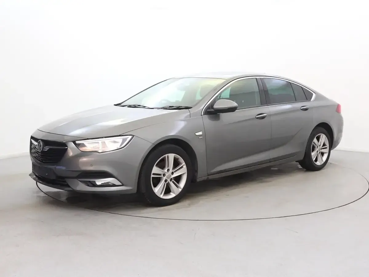 Używany Vauxhall Insignia SRi 2018 Szary Hatchback
