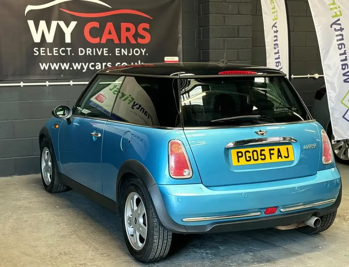 Used Mini Cooper Hatch 2005 Blue Hatchback