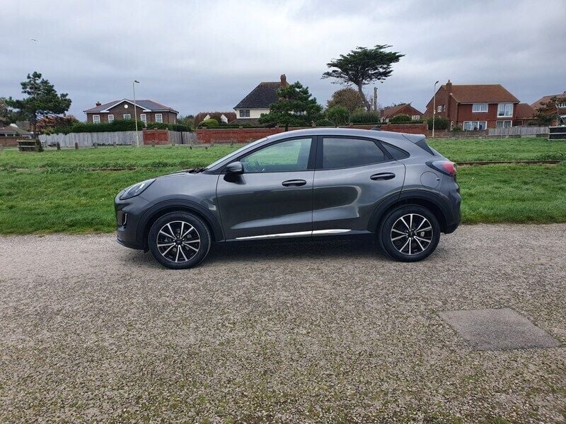 Magnetic grey metallic Used 2021 Ford Puma Titanium Hatchback | £19,995 (Fair price) - Image 1/4
