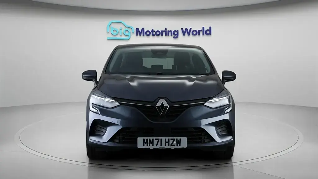 Usado Renault Clio V Iconic 90 HP (66 kW) 2022 Cinzento Citadino