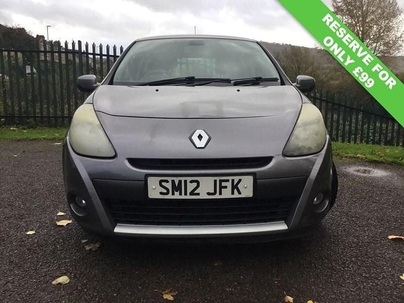 Used Renault Clio IV Dynamique 75 HP (55 kW) 2012 Grey Hatchback