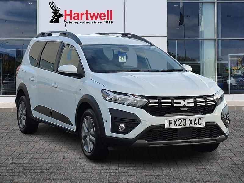 White Used 2023 Dacia Jogger Expression MPV | £12,698 (Good price) - Image 1/3