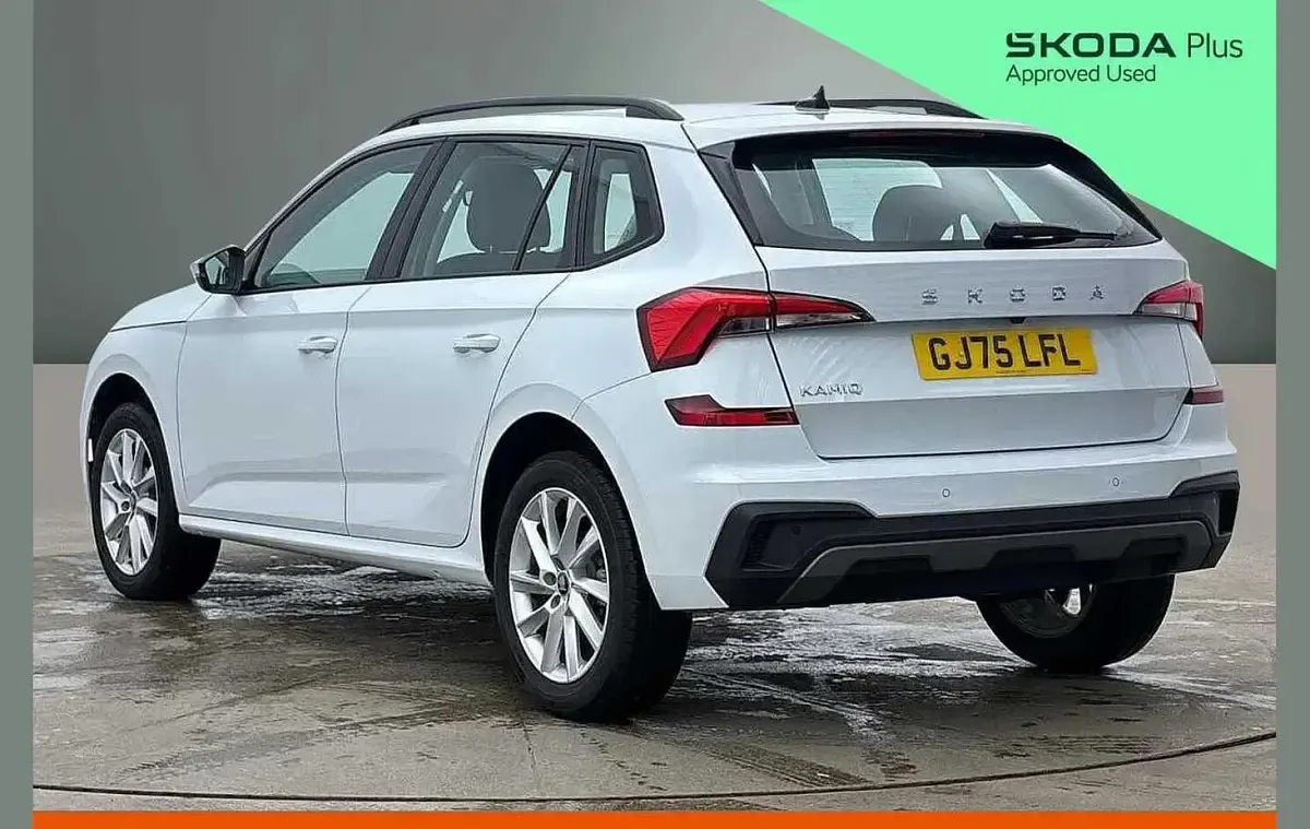 Used Skoda Kamiq SE 113 HP (83 kW) 2025 Moon white metallic SUV