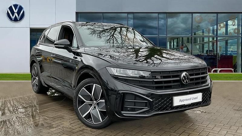 Used VW Touareg Black Edition 286 HP (210 kW) 2025 Grenadilla black metallic SUV