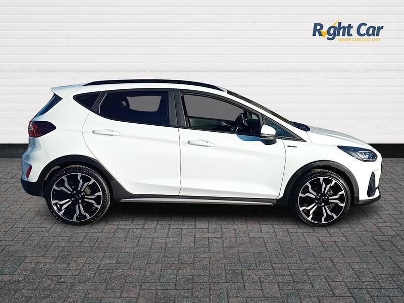 Used Ford Fiesta Active X 125 HP (91 kW) 2023 White Hatchback