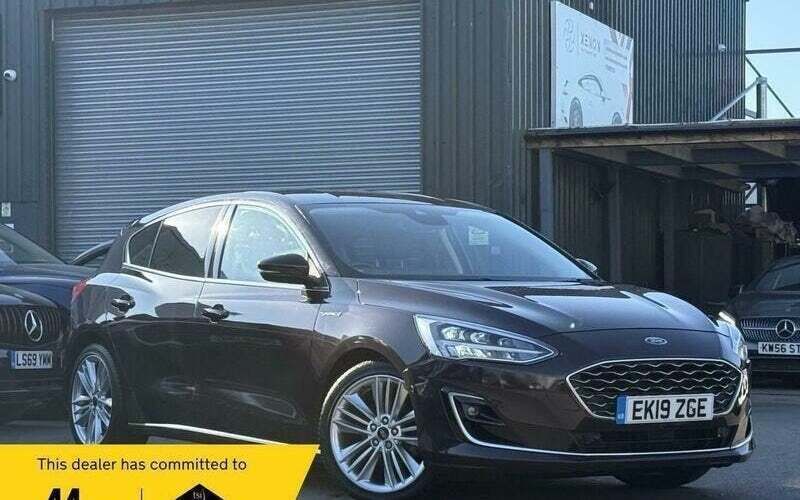 Used 2020 Ford Focus Vignale Hatchback | £11,990 (Good price) - Image 1/4