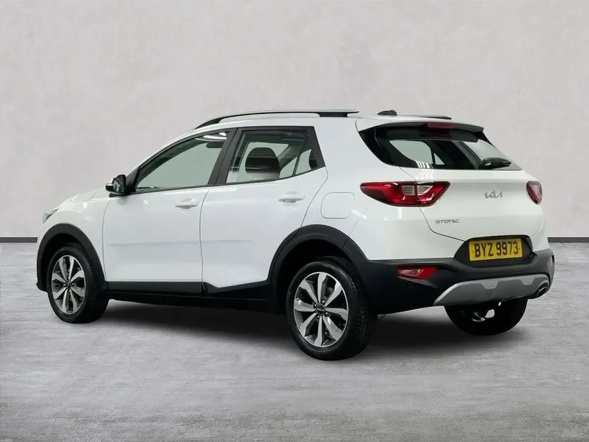 Used Kia Stonic 2023 White SUV