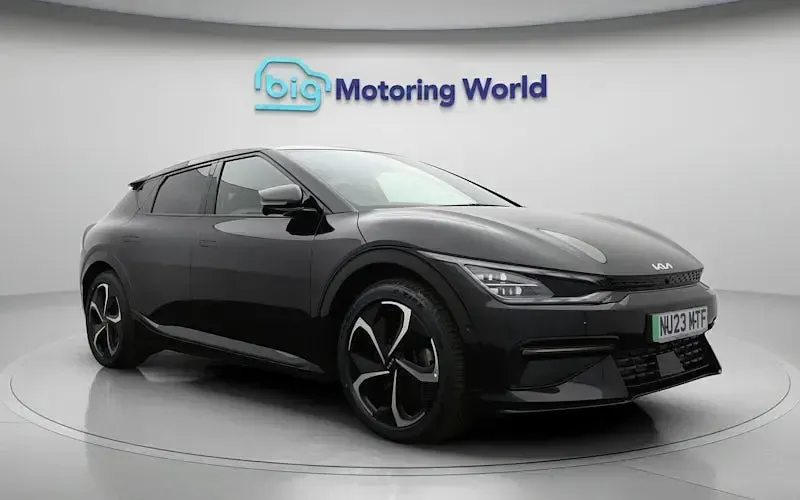 Begagnad Kia EV6 GT-Line S 167 kW (228 HK) 2023 Svart SUV