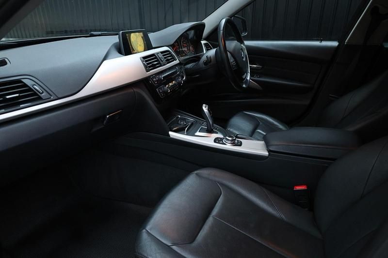 Used BMW 320 Efficient Dynamics 160 HP (117 kW) 2017 Black Estate