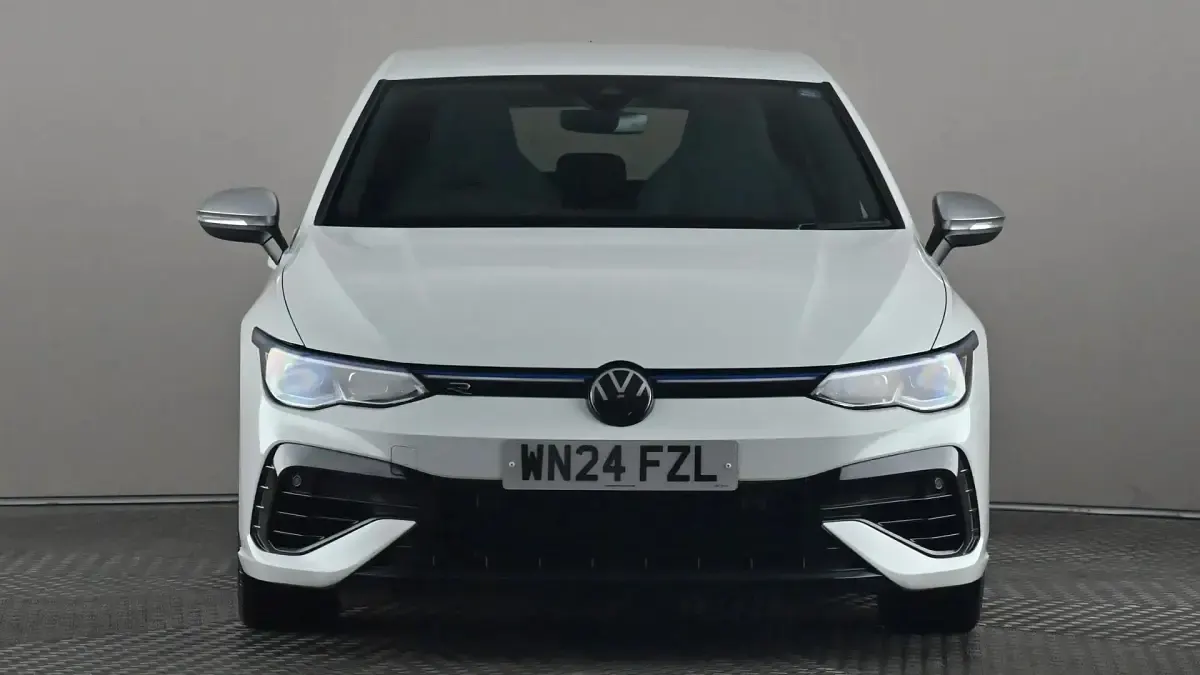 Used VW Golf VIII R 320 HP (235 kW) 2024 White Hatchback