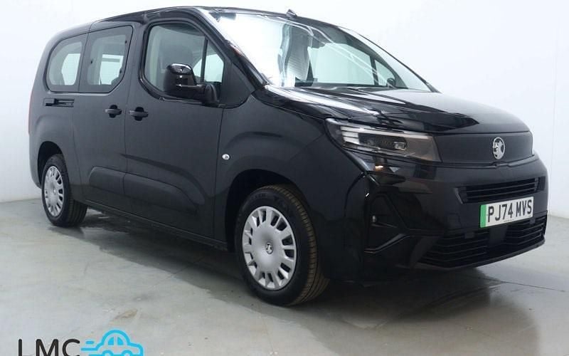 Second-hand Vauxhall Combo Design Edition 100 kW (136 CP) 2025 Break
