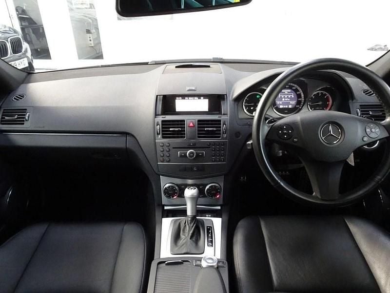 Used Mercedes C250 204 HP (150 kW) 2010 Silver Sedan