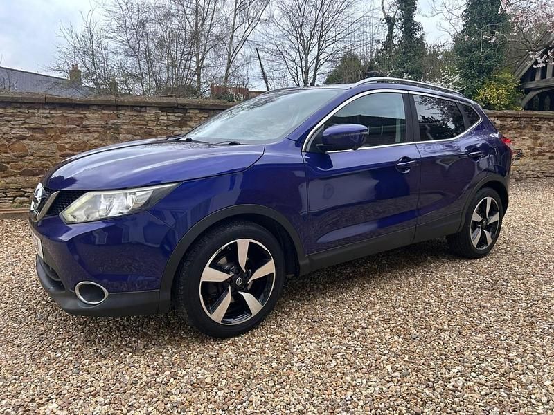 Used Nissan Qashqai N-TEC 110 HP (80 kW) 2015 Blue SUV