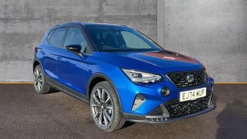 Blue Used 2024 Seat Arona FR SUV | £19,490 (Expensive) - Image 1/4