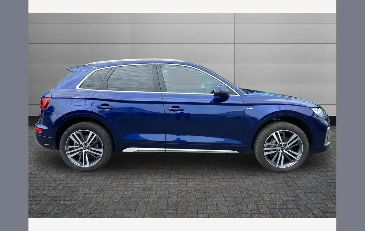 Used Audi Q5 Competition 367 HP (269 kW) 2022 Blue SUV