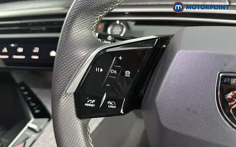 Used Peugeot e-5008 GTi 156 kW (213 HP) 2025 Grey SUV