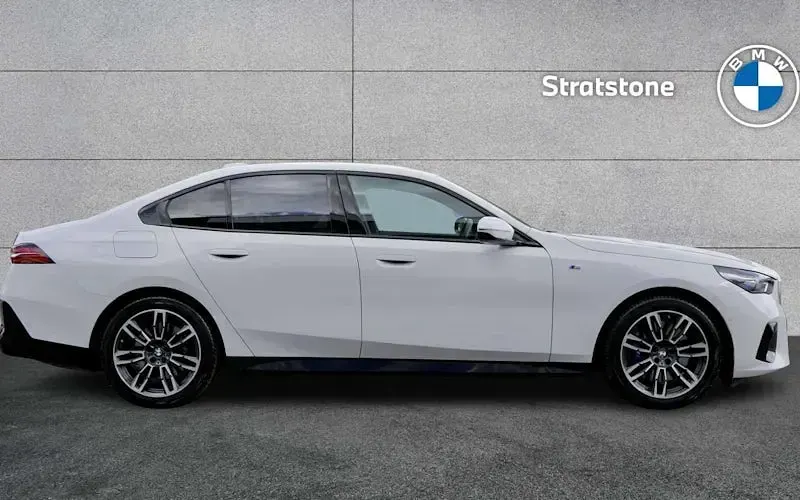 Used BMW i5 M Sport 250 kW (340 HP) 2025 White Sedan