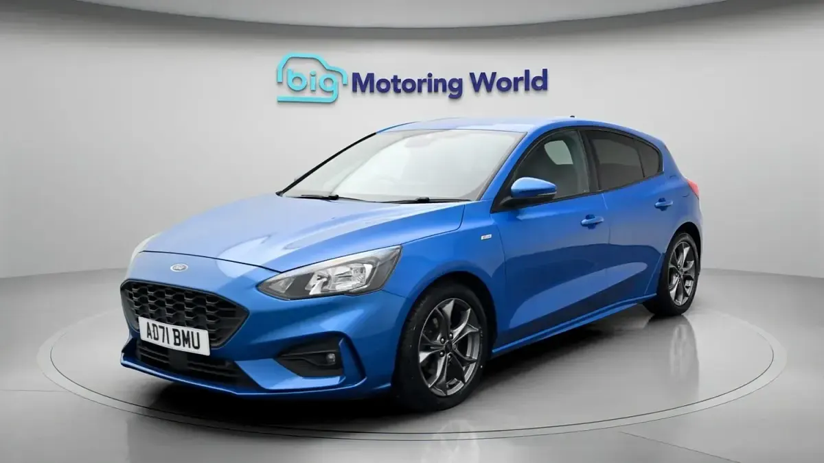 Used Ford Focus ST-Line 125 HP (91 kW) 2021 Blue Hatchback