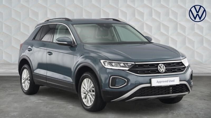 Blue Used 2023 VW T-Roc Life SUV | £20,500 (Fair price) - Image 1/4