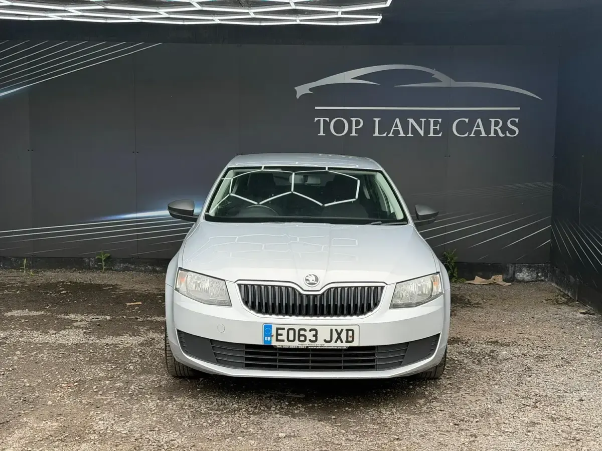 Used Skoda Octavia 105 HP (77 kW) 2013 Silver Hatchback