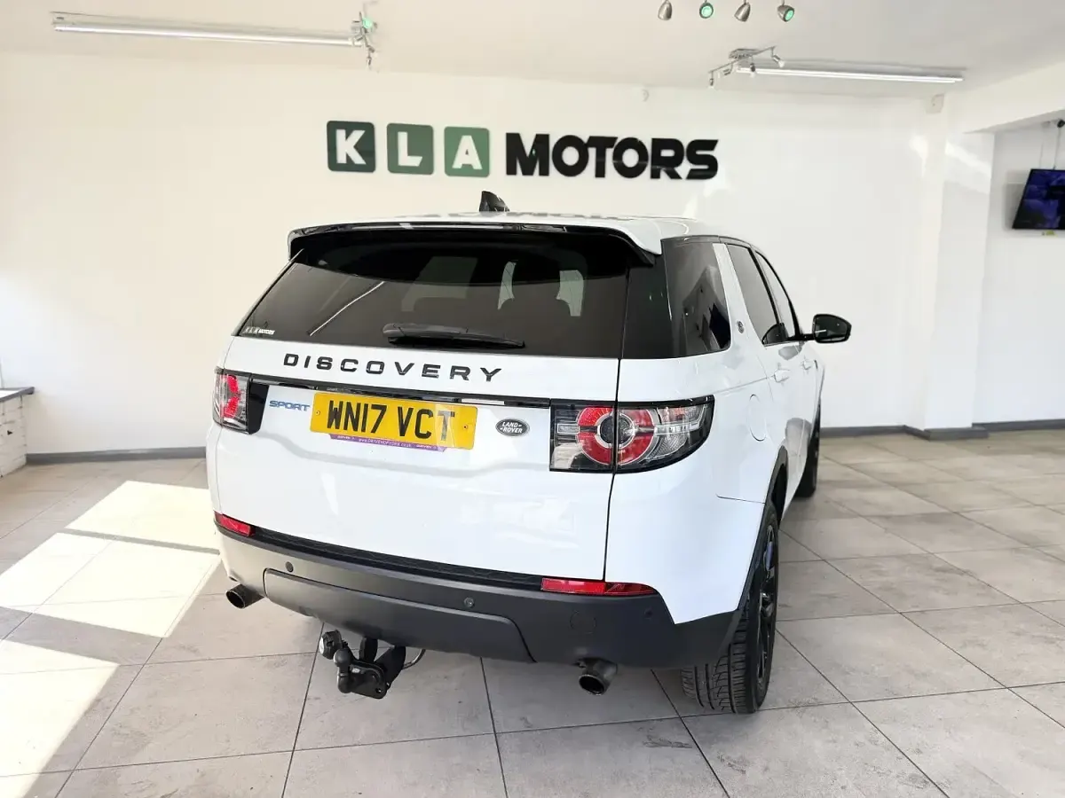 Używany Land Rover Discovery Sport Pure 2017 Biały SUV