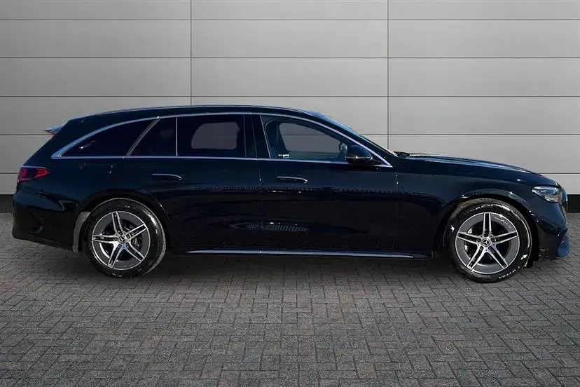 Used Mercedes E200 AMG line 204 HP (150 kW) 2025 Obsidian black Estate