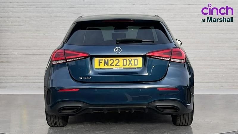 Used Mercedes A180 AMG Line Premium Plus 136 HP (100 kW) 2022 Blue Hatchback