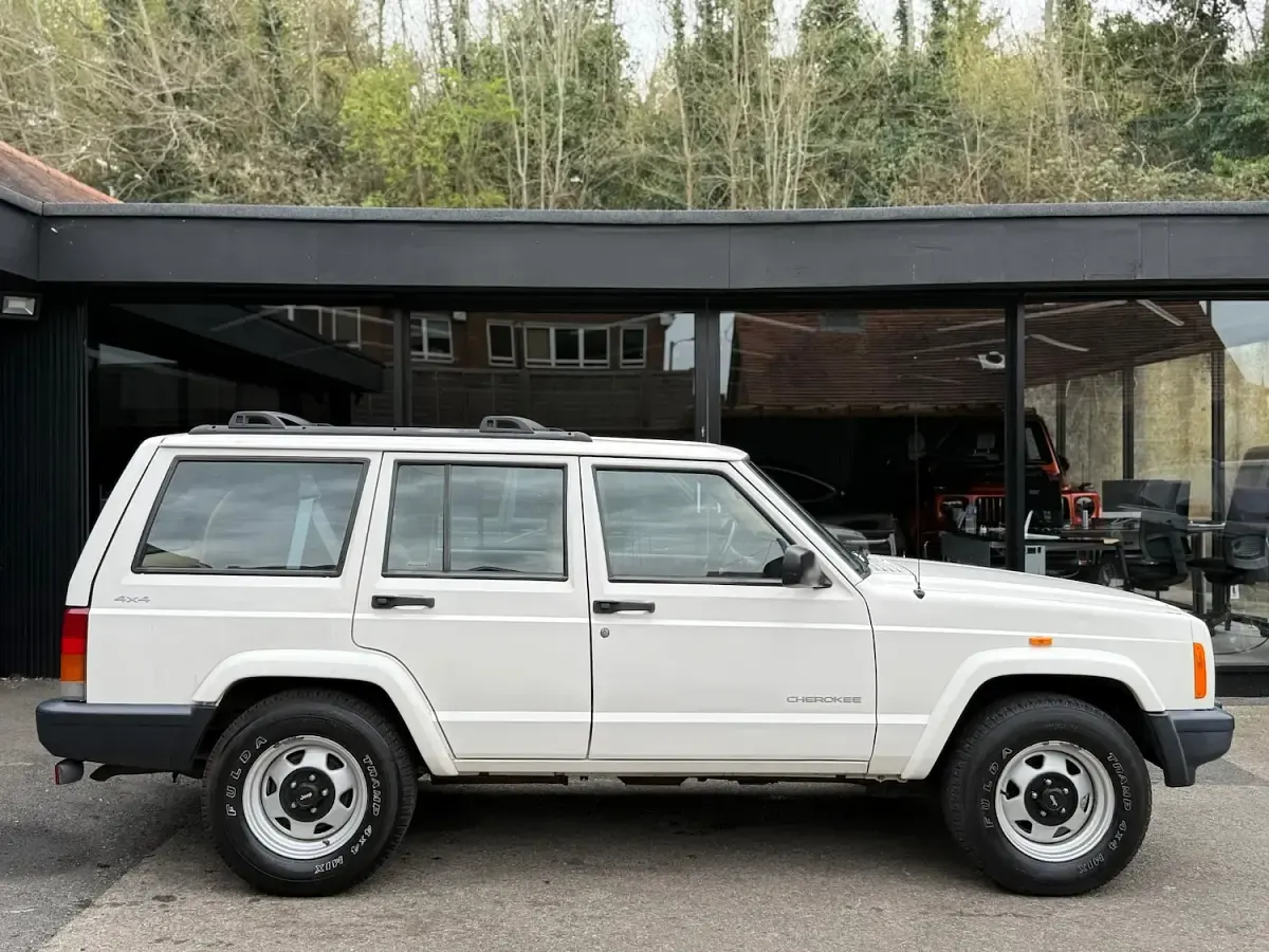 Used Jeep Cherokee Limited 1998 White SUV