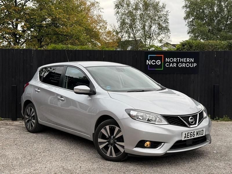 Silver Used 2016 Nissan Pulsar N-Connecta Hatchback | £6,695 (Fair price) - Image 1/4
