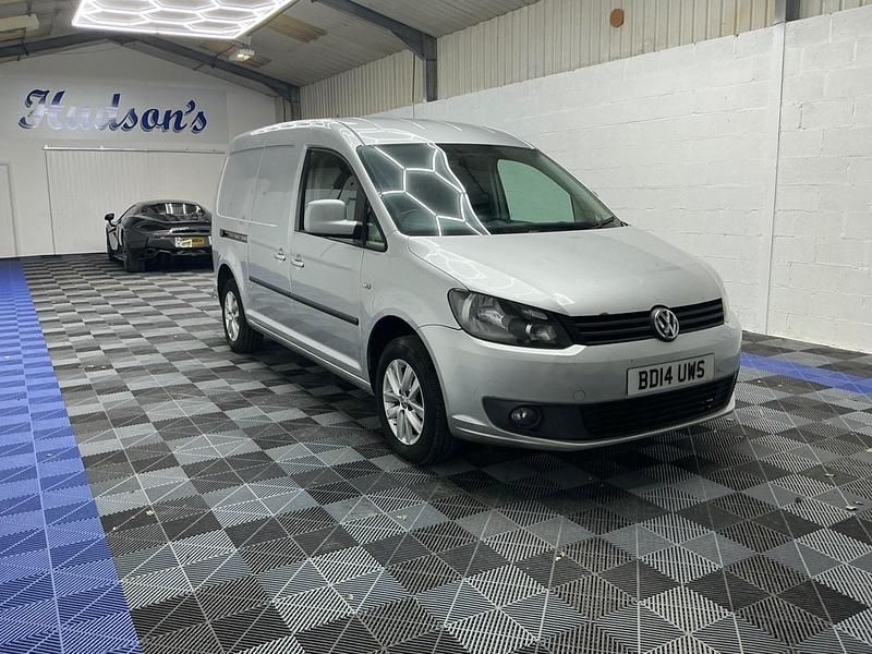 Used VW Caddy Maxi Highline 102 HP (75 kW) 2014 Silver MPV