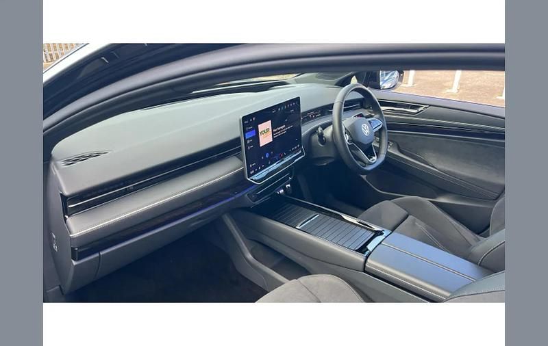 Used VW ID.7 Pro 210 kW (286 HP) 2025 Black Estate