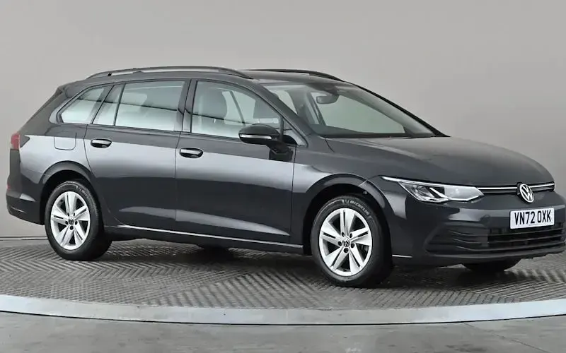 Used VW Golf VIII Life 116 HP (85 kW) 2023 Estate