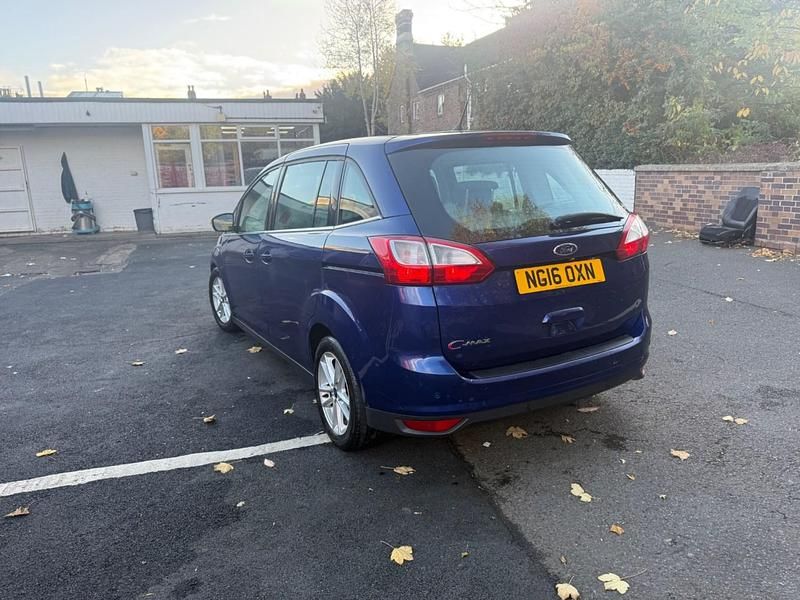 Usado Ford Grand C-Max Zetec 120 HP (88 kW) 2016 Azul Monovolume