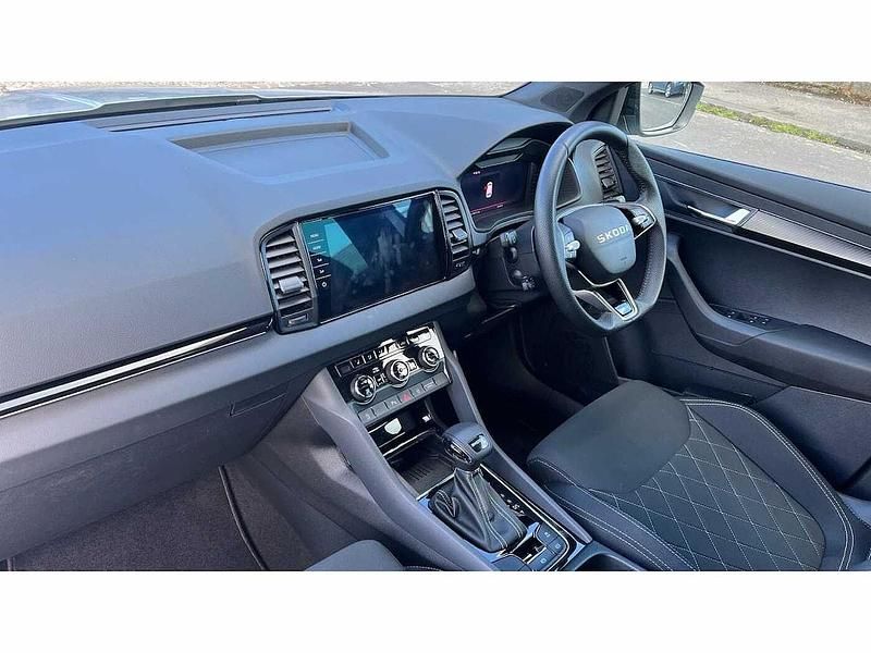 Used Skoda Karoq SportLine 150 HP (110 kW) 2025 Brilliant silver metallic SUV