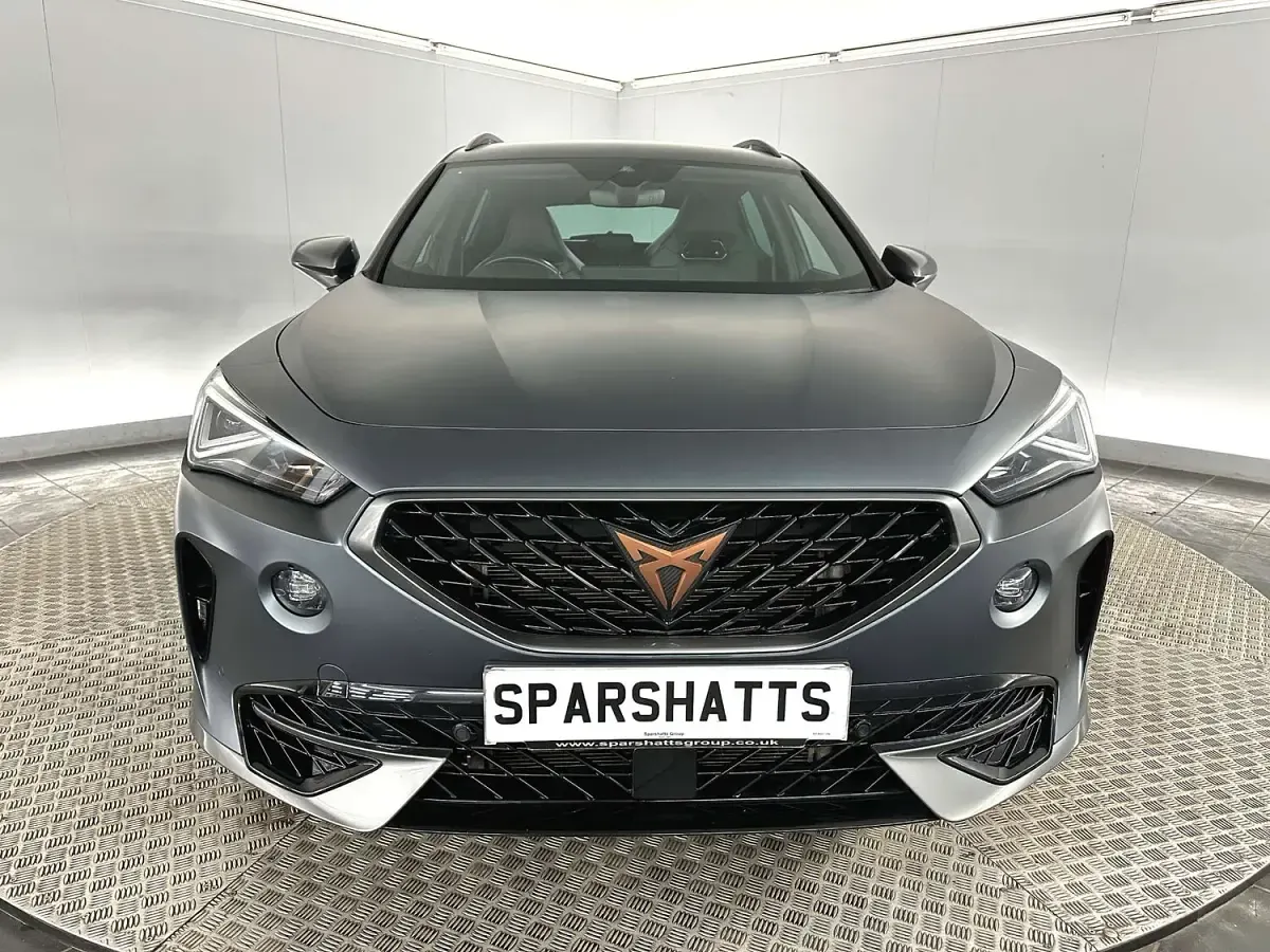 Usado Cupra Formentor VZ3 310 CV (228 kW) 2022 Gris SUV