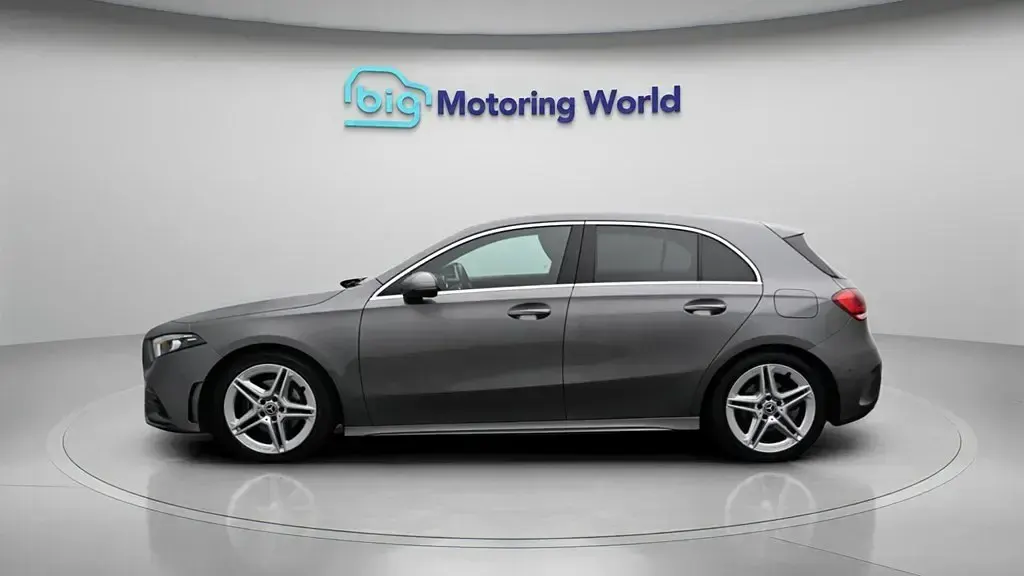 Używany Mercedes A200 Executive 163 KM (119 kW) 2020 Szary Hatchback