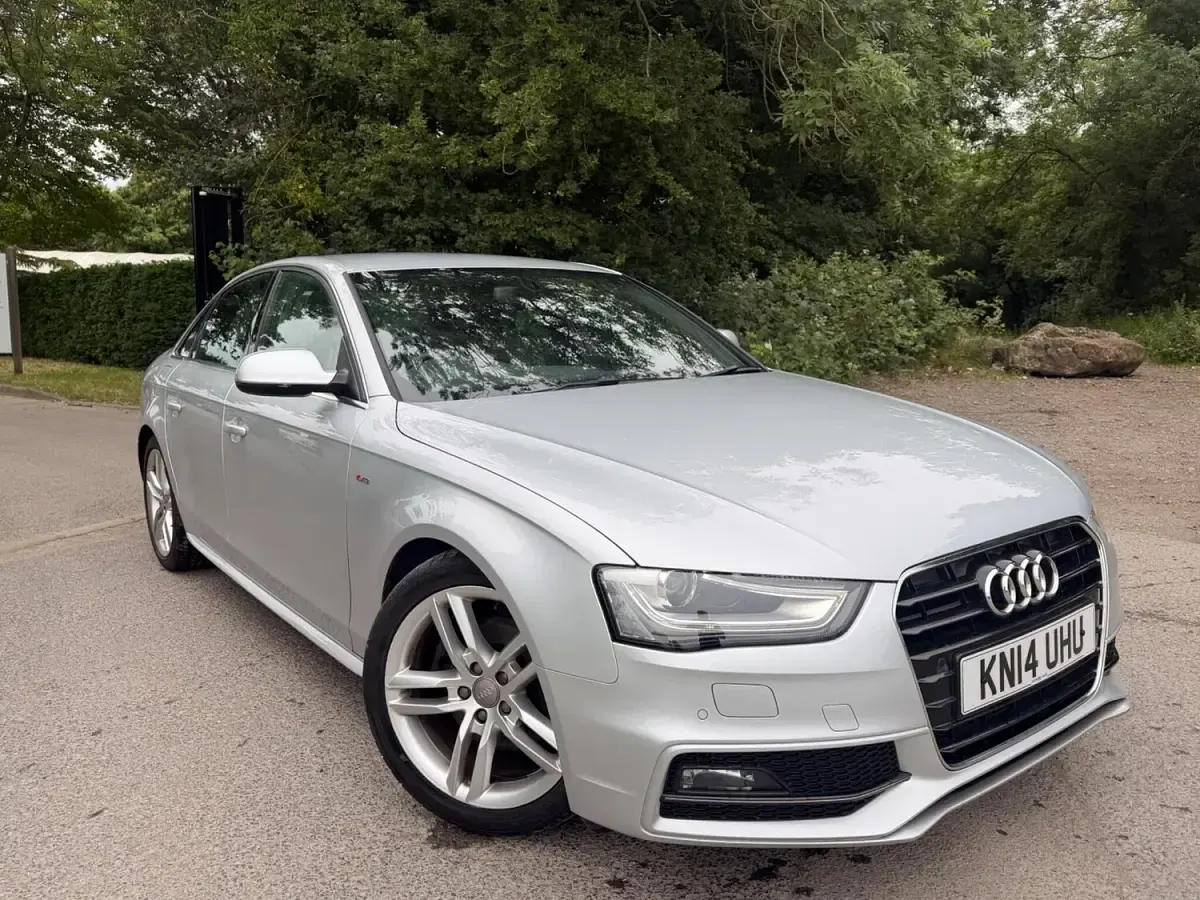 Used Audi A4 S-Line 170 HP (125 kW) 2014 Silver Sedan