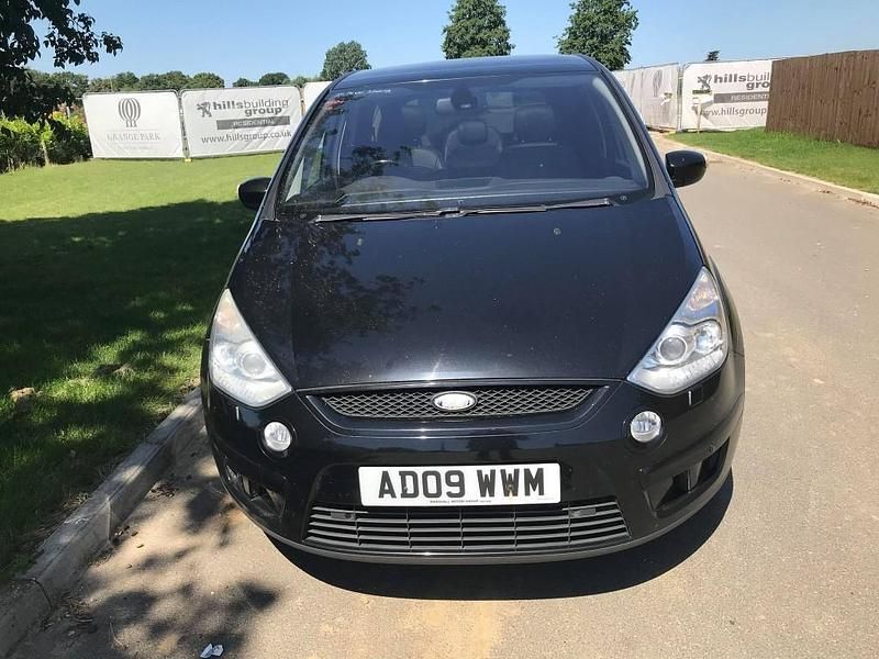 Używany Ford S-MAX Titanium 143 KM (105 kW) 2009 Czarny Minivan