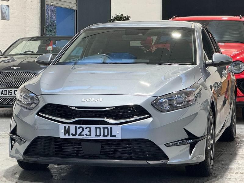 Used Kia Ceed 158 HP (116 kW) 2023 Silver Hatchback
