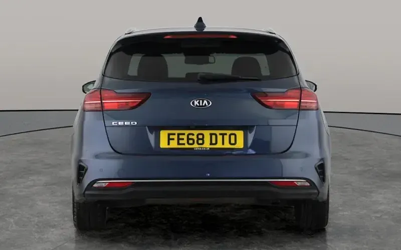 Used Kia Ceed Sportswagon 140 HP (102 kW) 2018 Blue Estate