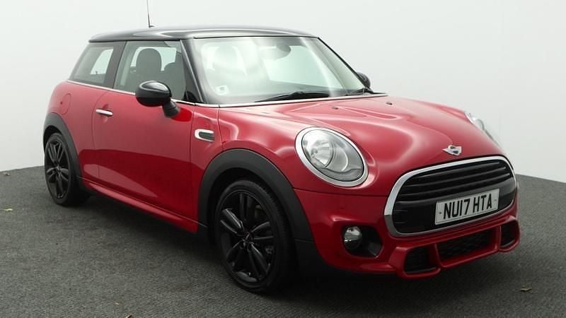 Used Mini Cooper Hatch 136 HP (100 kW) 2017 Red Hatchback