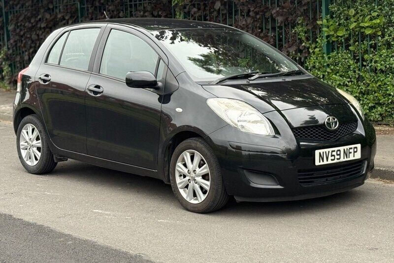 Black Used 2010 Toyota Yaris Hatchback | £2,495 - Image 1/1