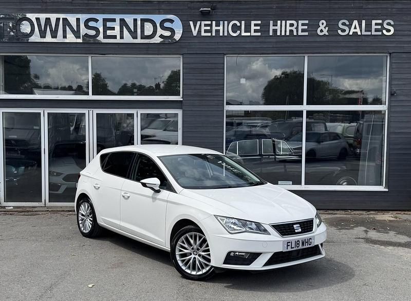 White Used 2018 Seat Leon SE Dynamic Hatchback | £7,995 (Fair price) - Image 1/4