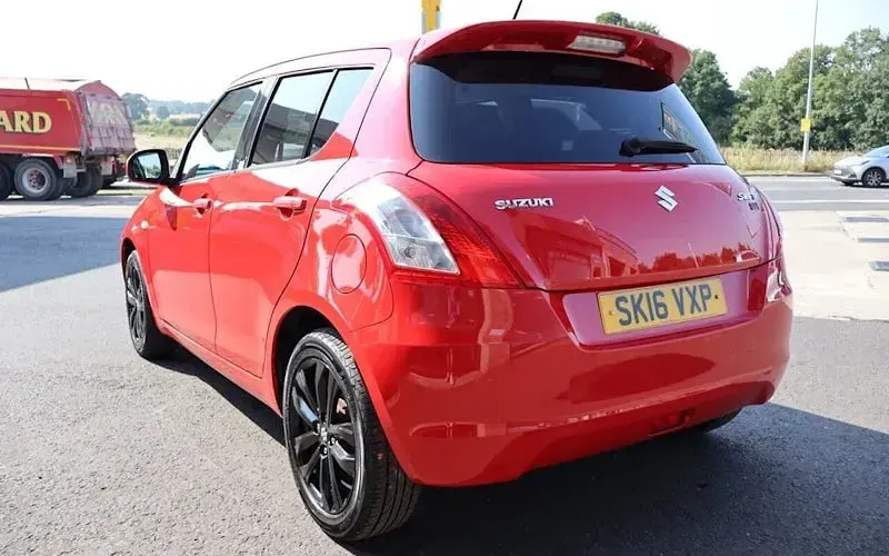 Used Suzuki Swift SZ-L 94 HP (69 kW) 2016 Red Hatchback