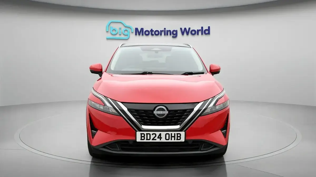 Used Nissan Qashqai N-Connecta 190 HP (139 kW) 2023 Red SUV