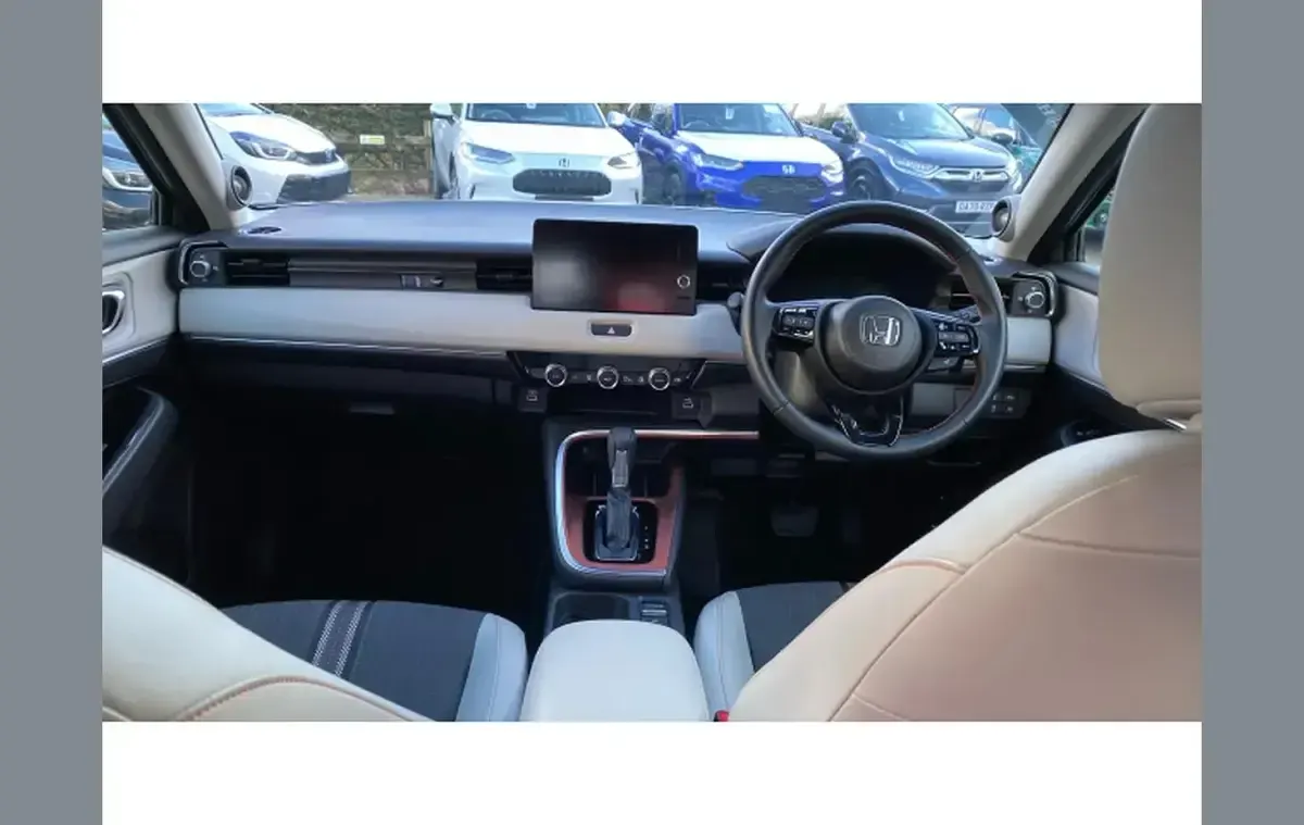 Used Honda HR-V Advance 131 HP (96 kW) 2022 Beige SUV