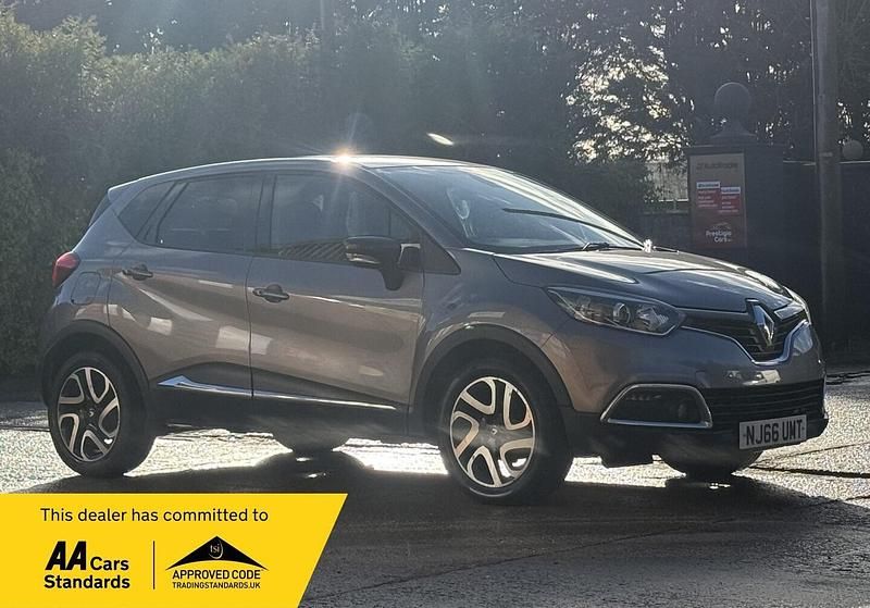 Grey Used 2016 Renault Captur Dynamique SUV | £5,790 (Fair price) - Image 1/2